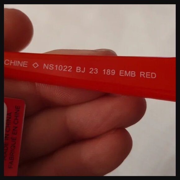 ❣️2/$36 NIP Betsey Johnson Red Bling Rhinestone Rimmed Red Cat Eye Sunglasses - Picture 9 of 9